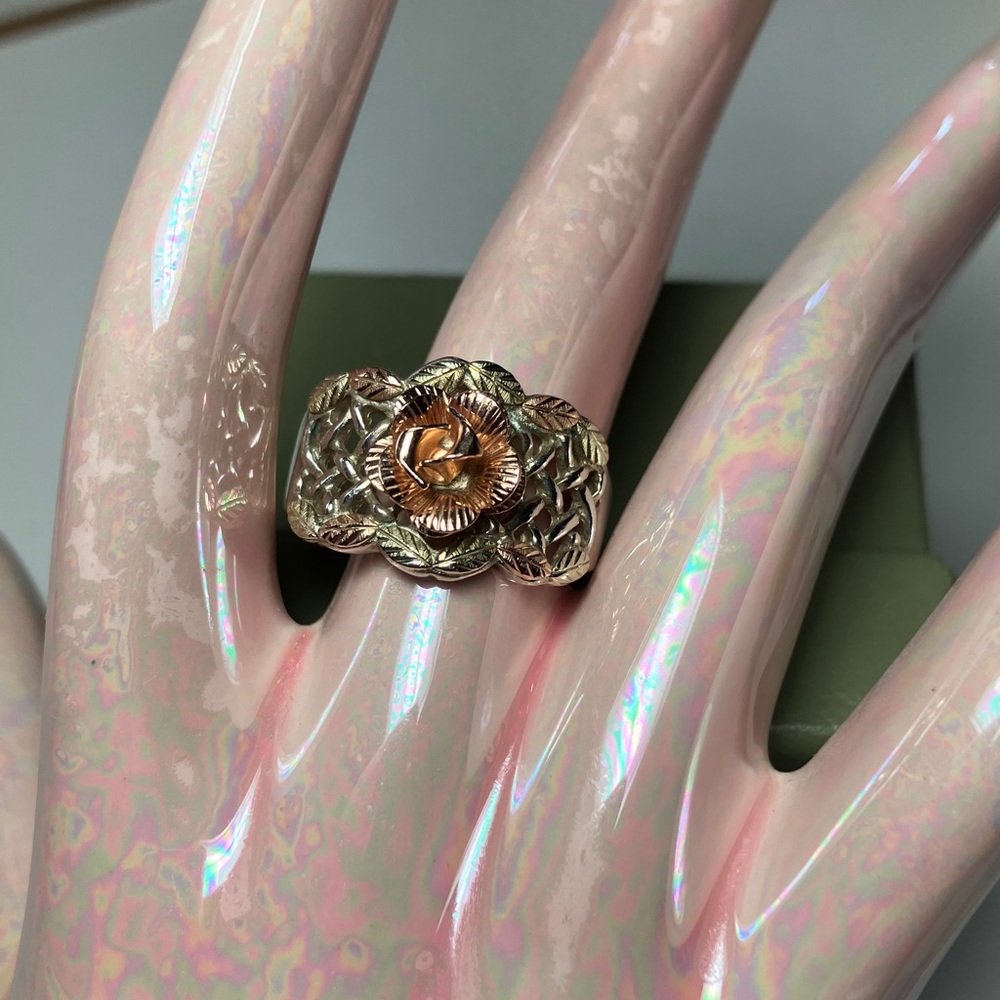 Lovely Vintage Ring Dakota Rose Black Hills Gold